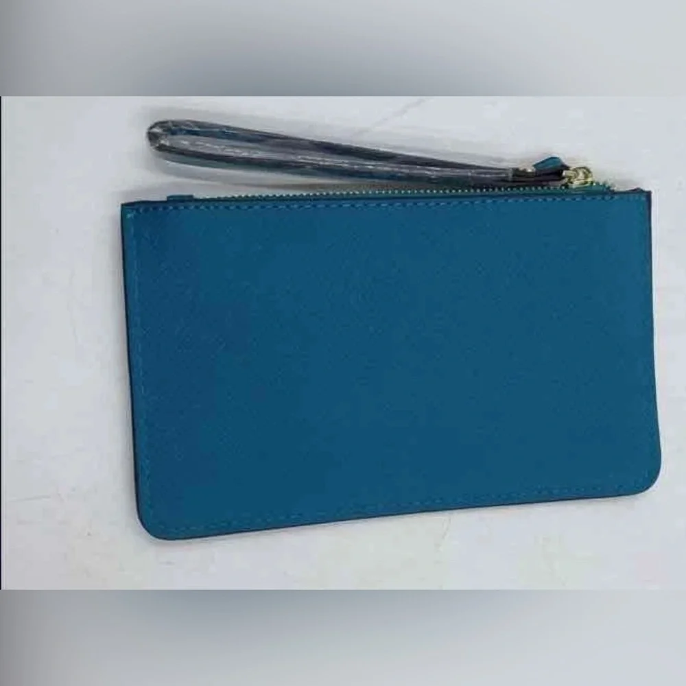 Kate Spade Blue Wristlet nwot